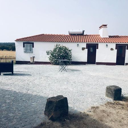 Casas Da Faia - Nature Guest House Arronches Bagian luar foto